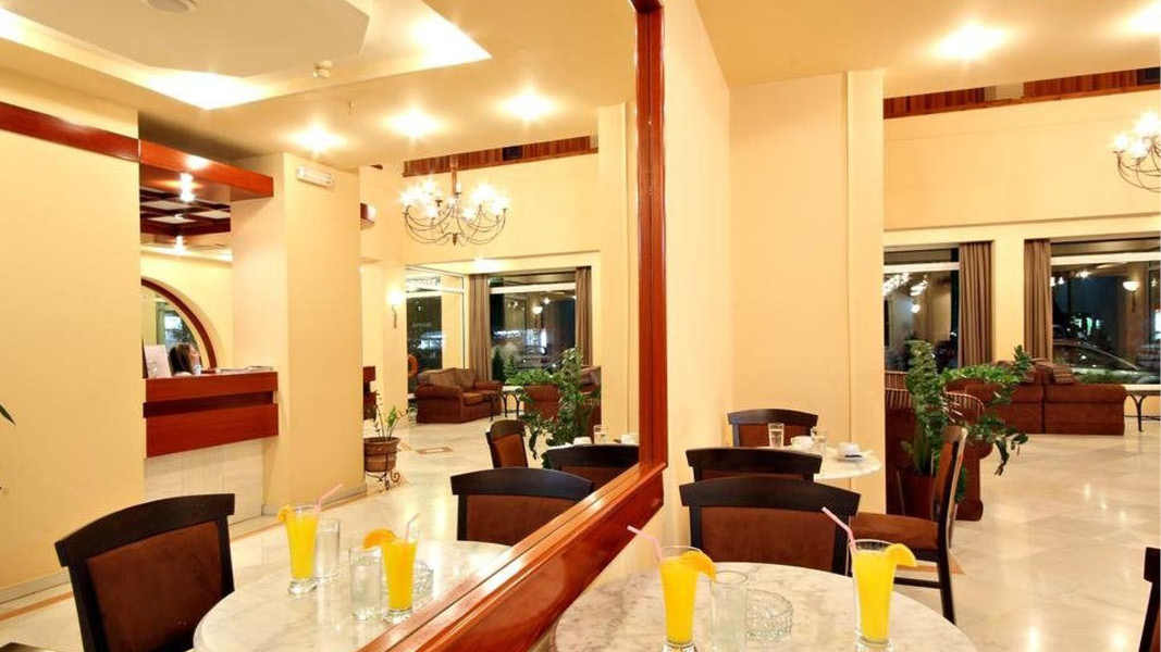 Restaurant på Arkadi Hotel, Kreta, Grækenland